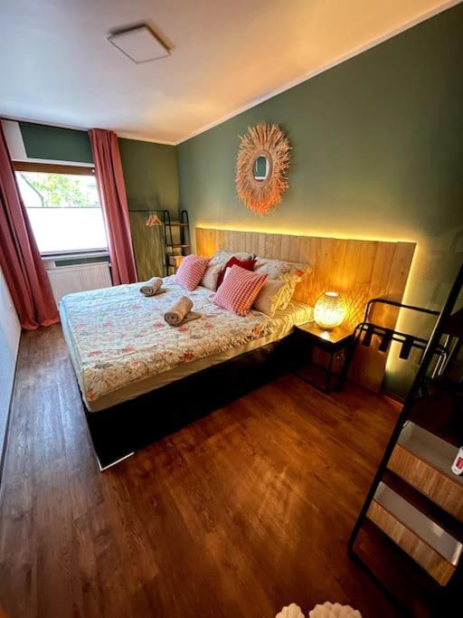 Cozy Wilkipartment Bis 4 Pers - Hund - Netflix - Wlan - Wintergarten - Coffeebar - Popcorn Verl المظهر الخارجي الصورة