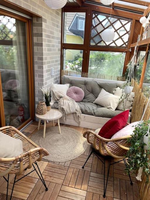 Cozy Wilkipartment Bis 4 Pers - Hund - Netflix - Wlan - Wintergarten - Coffeebar - Popcorn Verl المظهر الخارجي الصورة